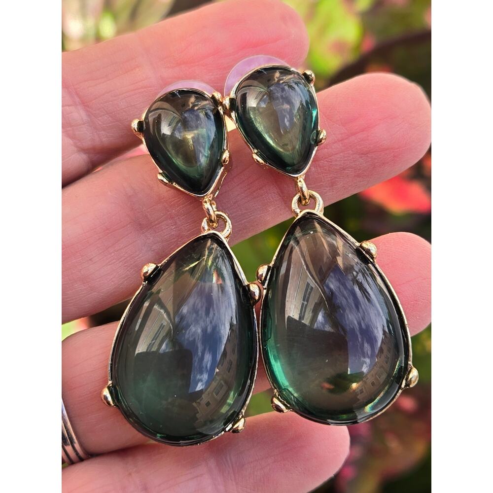 Vintage Kenneth Jay Lane Gold Tone Emerald Resin … - image 1